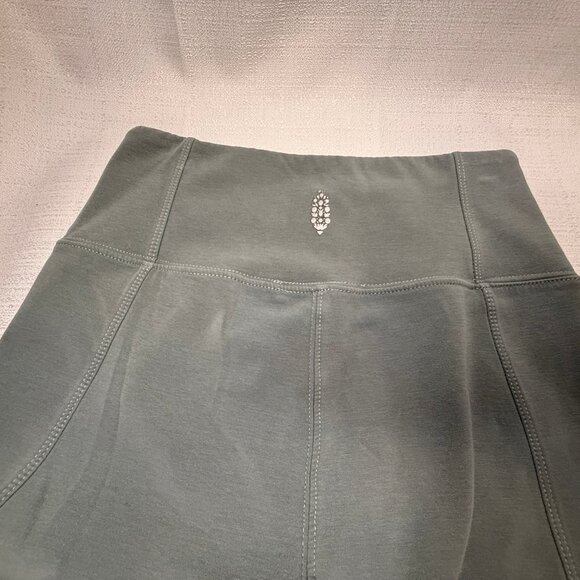 FP Movement by Free People XS cropped leggings; Sage Stone color - Picture 5 of 5